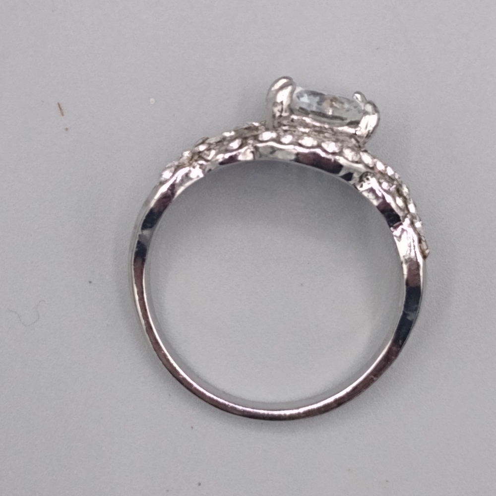 Twist Halo Rhinestone Silver tone Cocktail Ring 8 - Picture 11 of 11